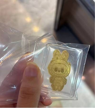 年内涨幅近40%!在全国最大黄金集散地,年轻人涌向黄金“平替”