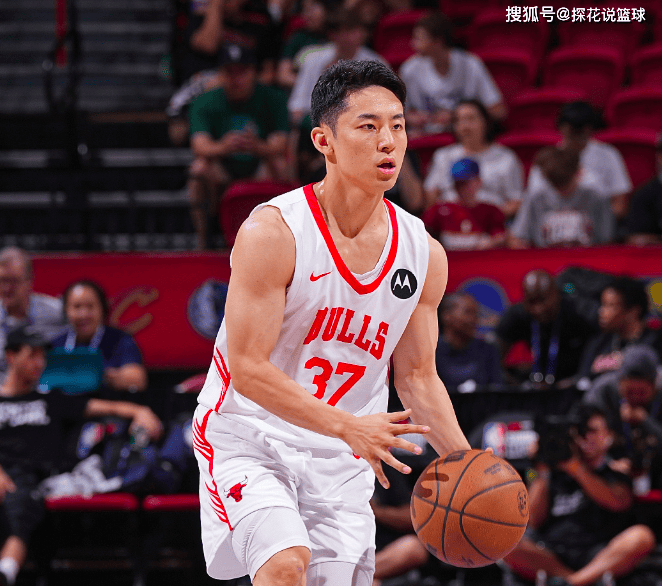 一夜3笔签约达成！湖人2年1100万捡漏，勇士与库明加矛盾曝光