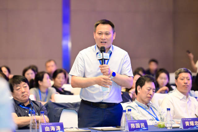 迈向“新屈势”，共享前沿成果——陈国民院长精彩亮相华厦眼科第八届眼屈光学组会议