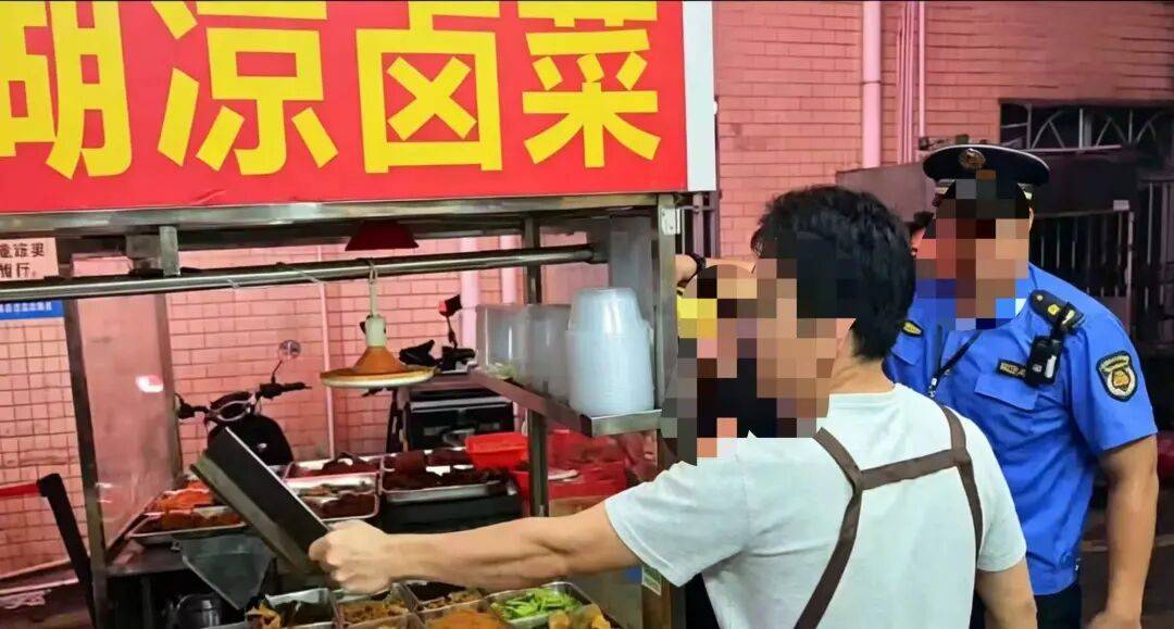 突然情绪失控！深圳一男子持刀暴力抗法，行拘5日
